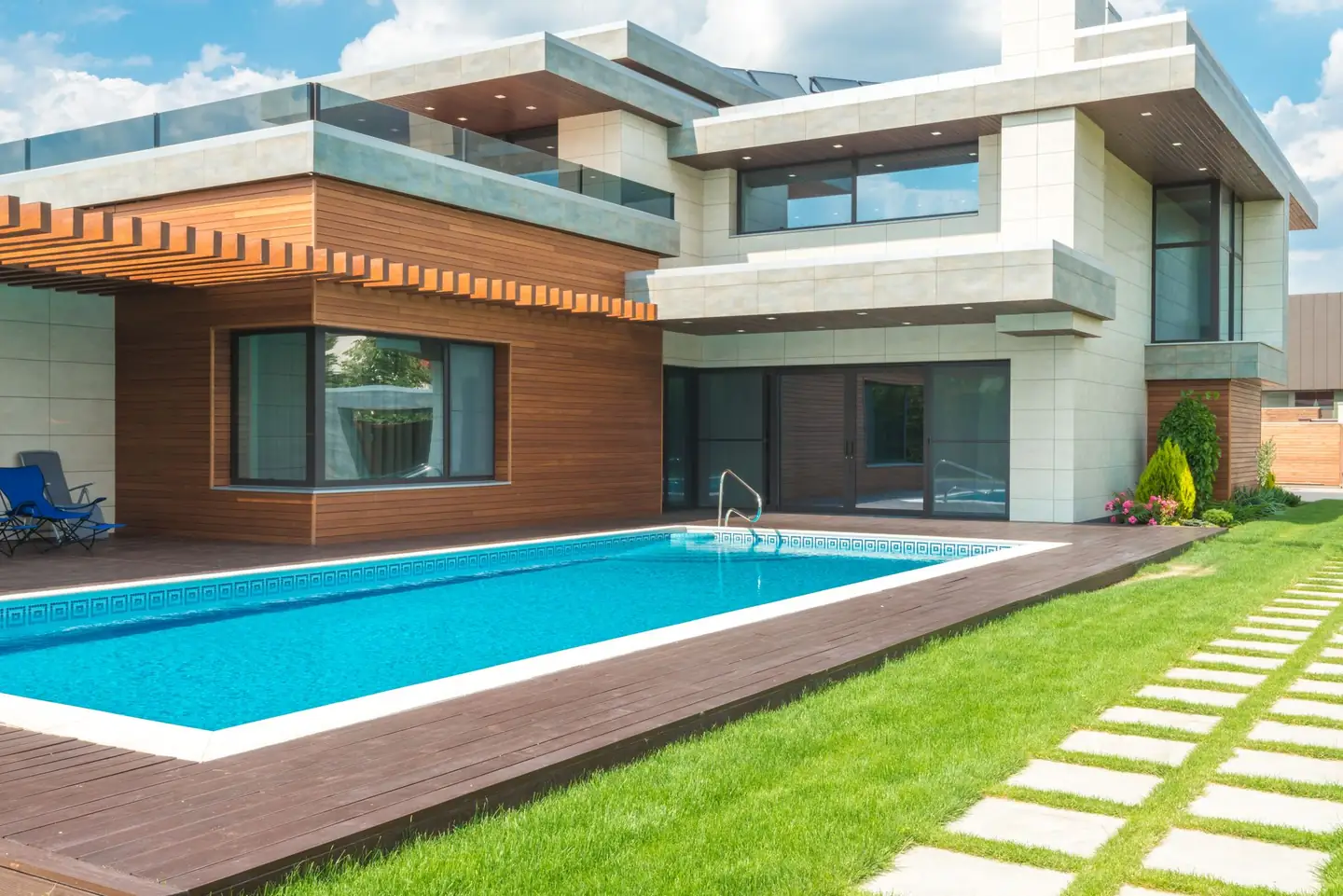 Pool Renovation & Remodelling in Waratah, NSW
